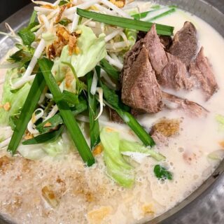 ご要望多数により 夏季限定で「二郎系豚…